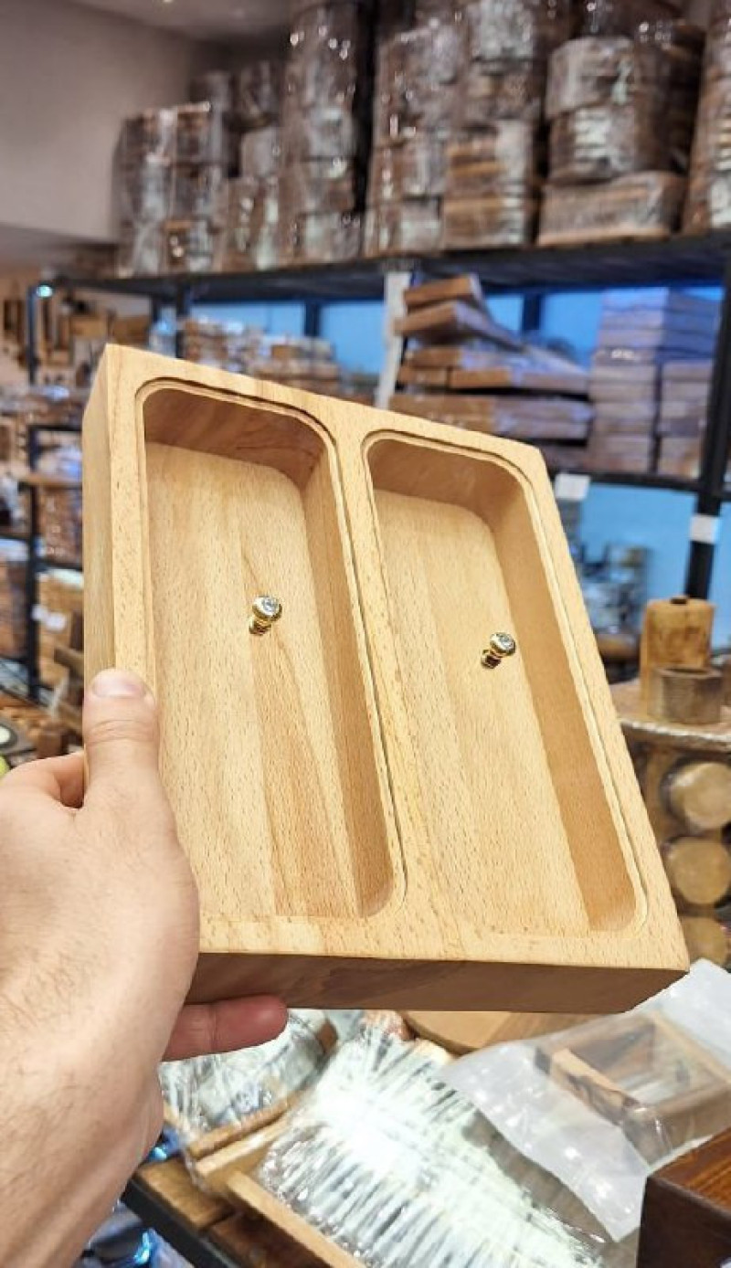 جا قاشق درب دار