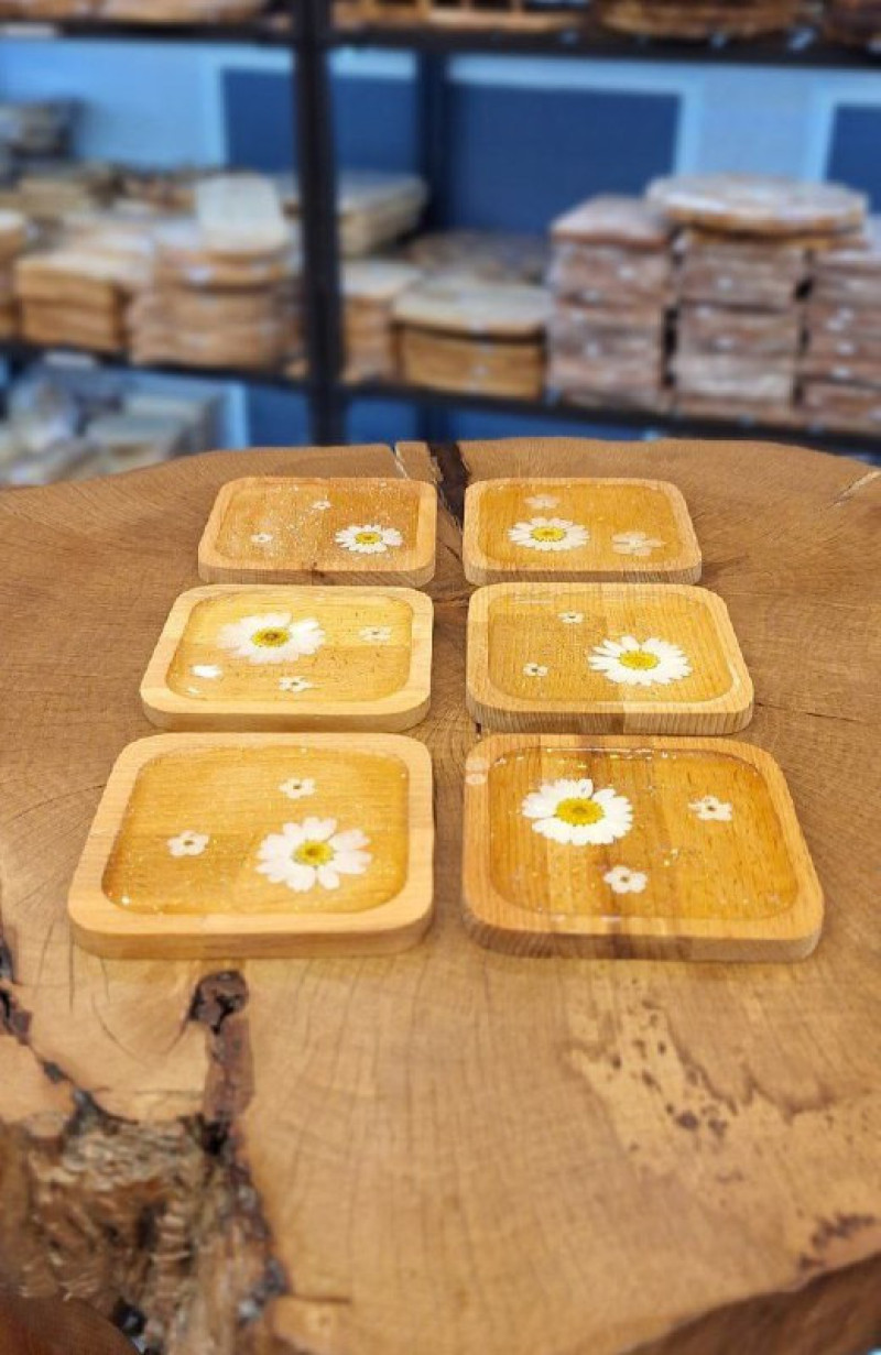 زیر لیوانی چوبی